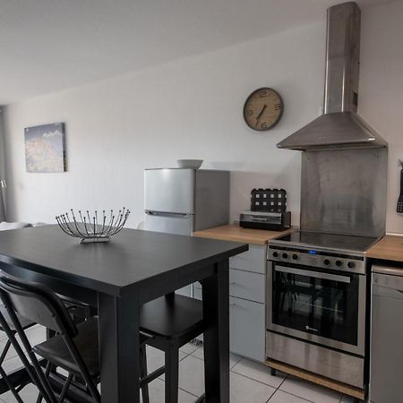 モントゥーAppt De Charme Avec Grand Balcon Proche Avignon Wifi Gratuitアパートメント エクステリア 写真